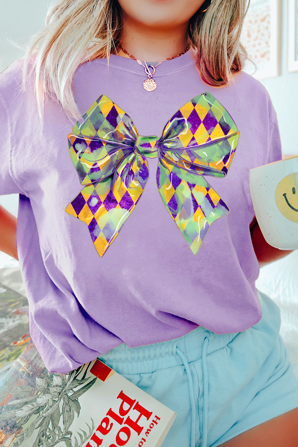 Mardi Gras Bow Graphic Tee